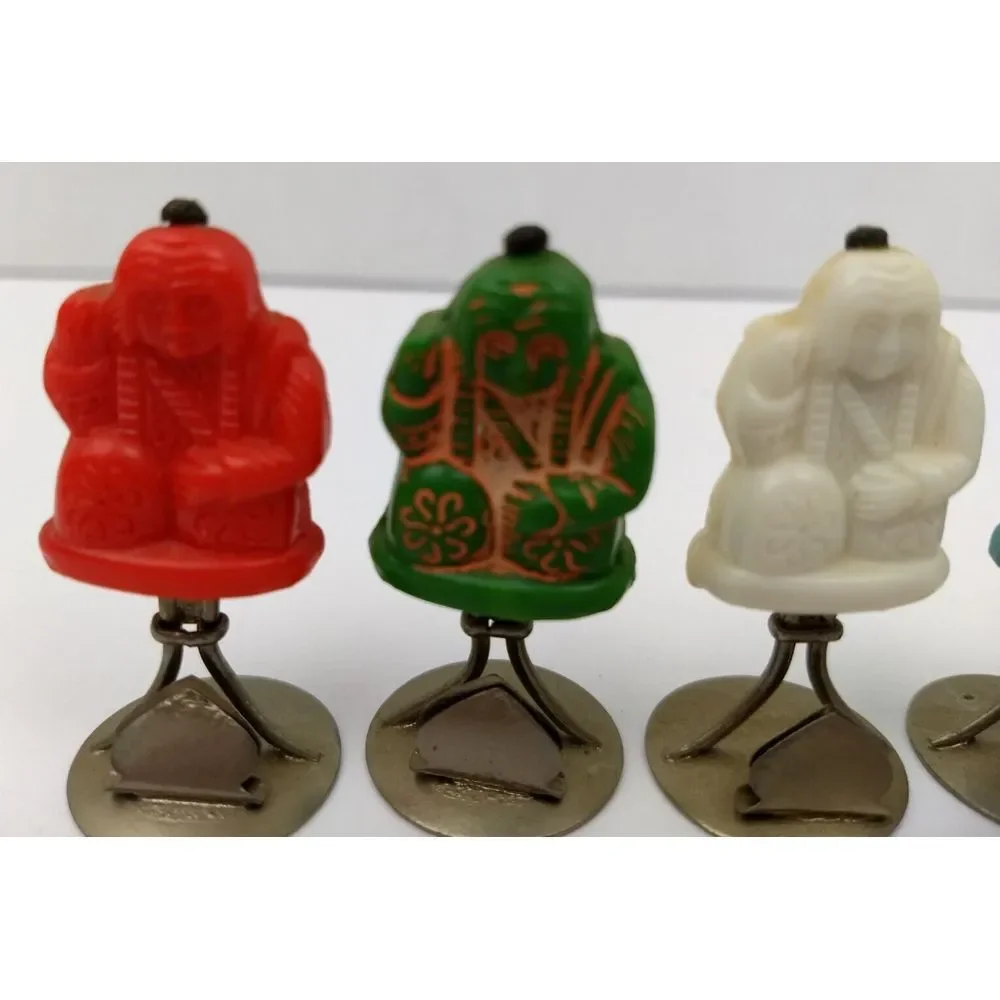 Eskimo Party Card Name Place Holder Set of 4 Vintage Carved Red Green White Blue